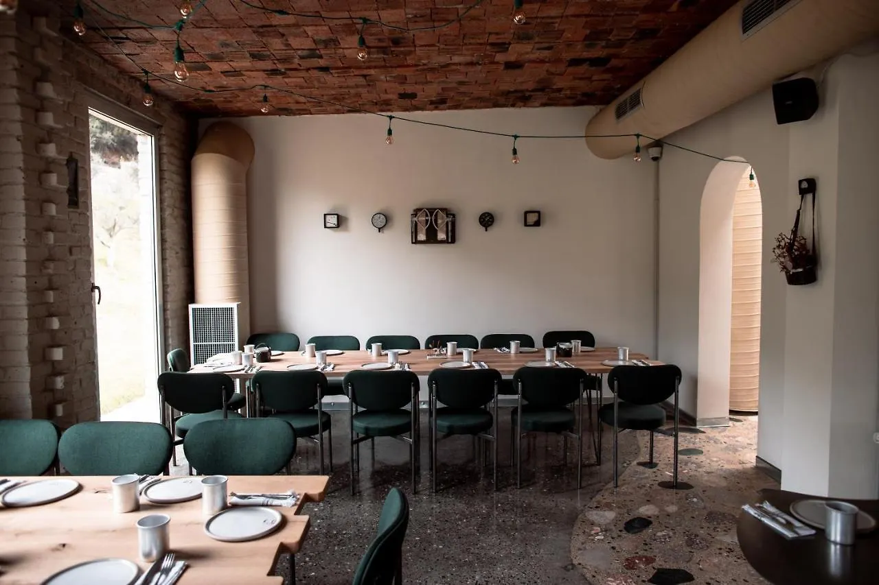 Kazerma E Cerenit Hotell Surrel