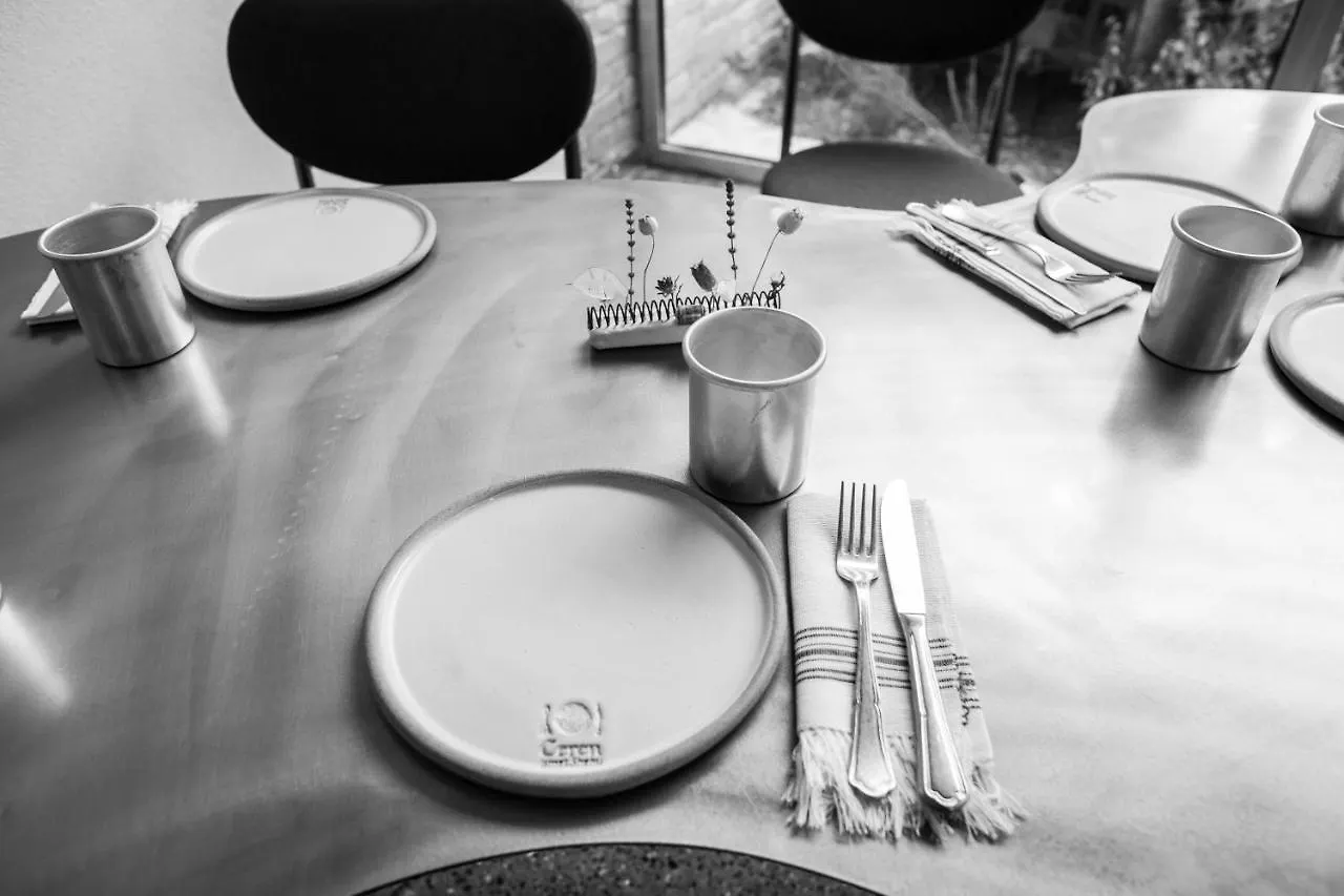 Hotel Kazerma E Cerenit Surrel