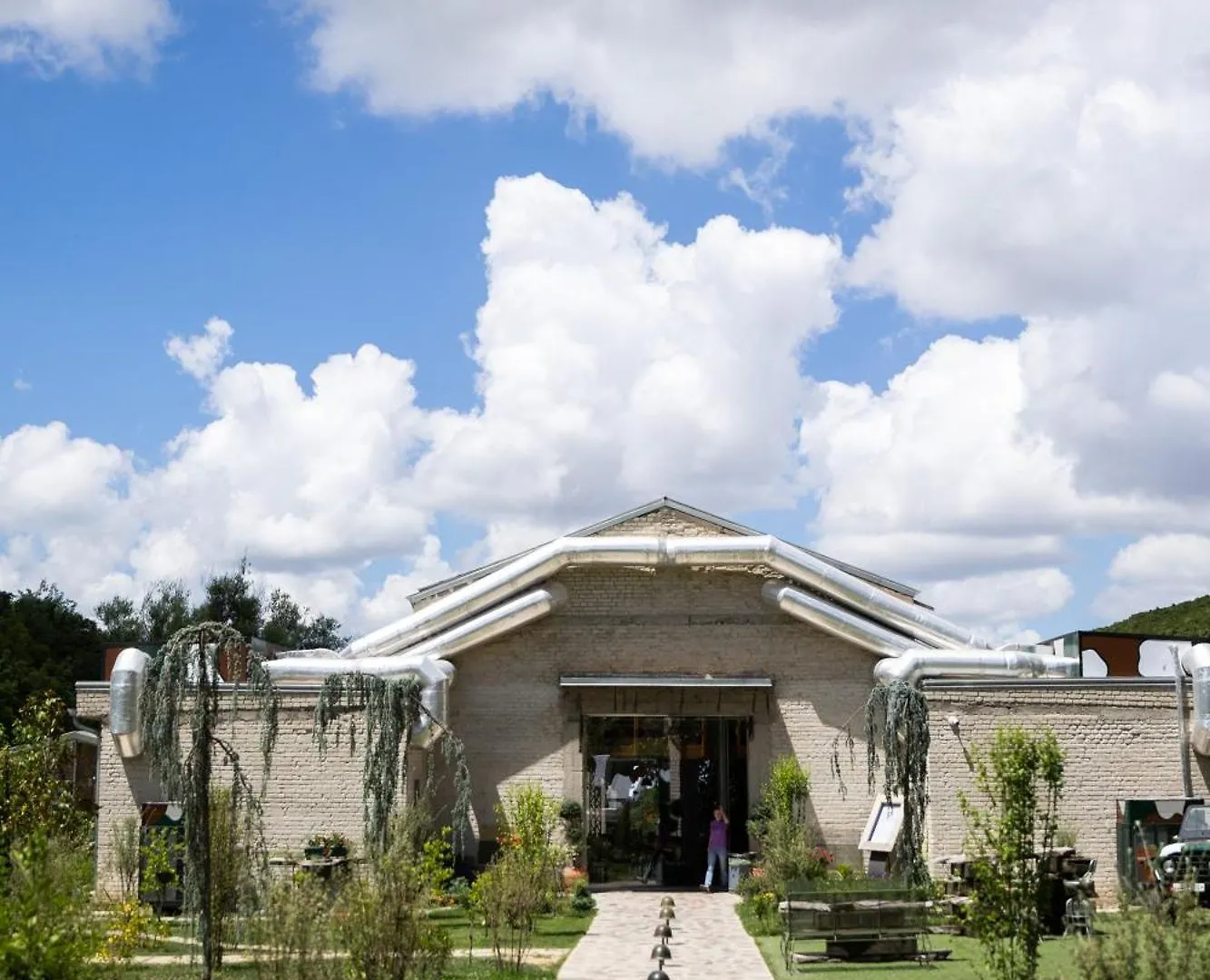 Hotel Kazerma E Cerenit Surrel