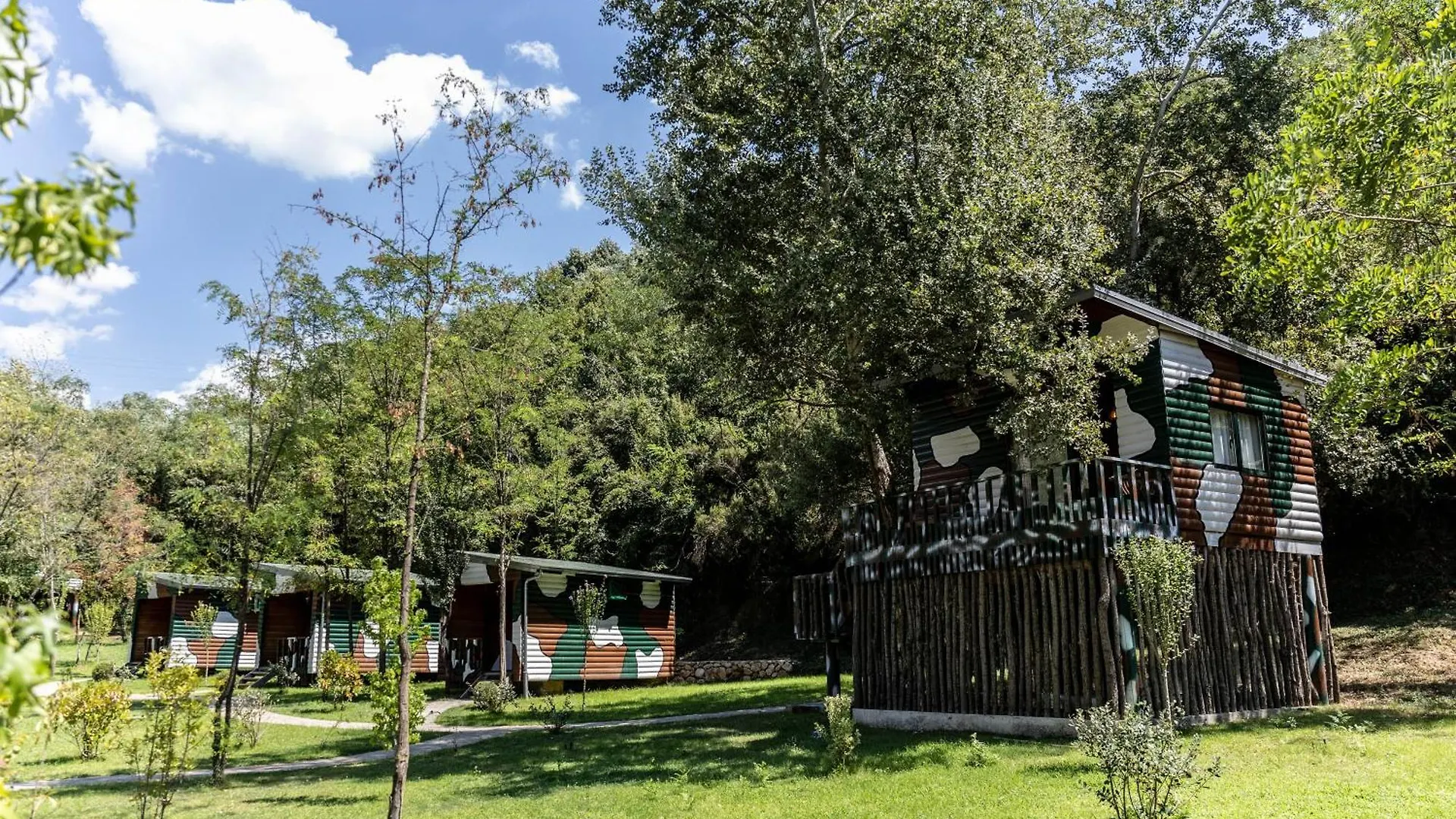 ***  Hotel Kazerma E Cerenit Surrel Albania