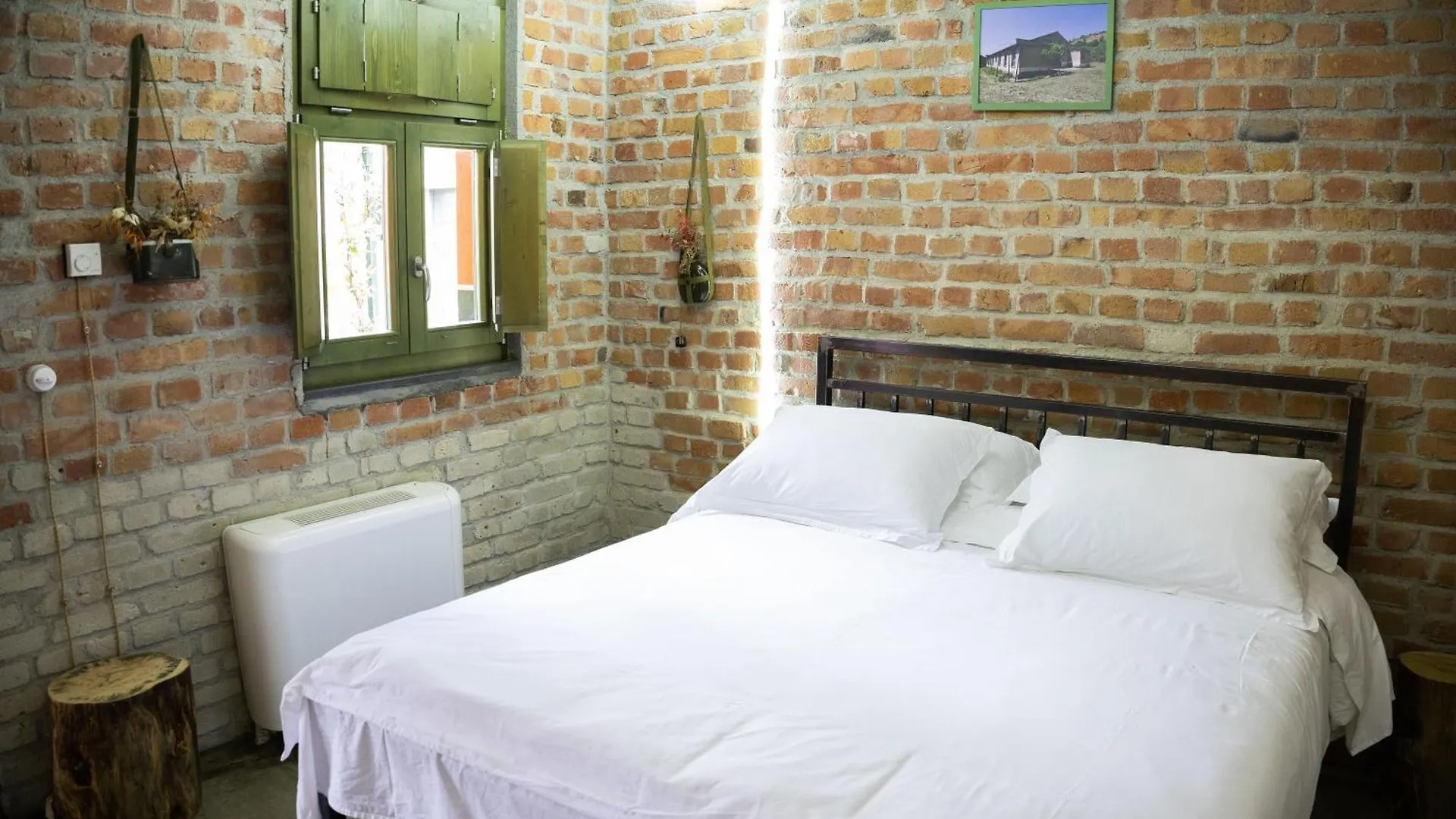 Hotel Kazerma E Cerenit Surrel Albania